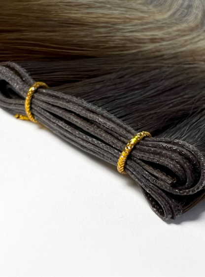 Extensions Genius Weft / Bundle de cheveux vierges brésiliens - Couleur foncée (100 g)