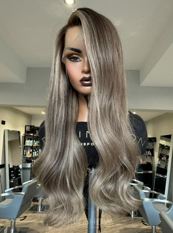 Schulterlange, gewellte Karamellblonde Balayage-Perücken mit Mittelscheitel und Lace-Front - Sofiathewigstylist003